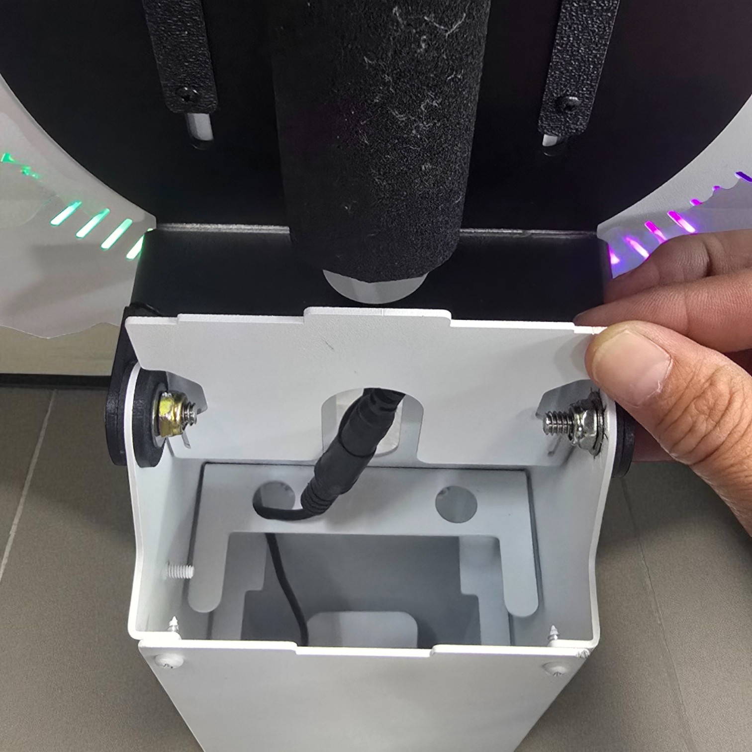 Roamer Stand - Image 10